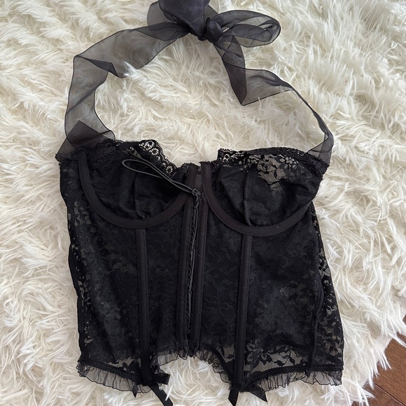 Lace bustier - Picture 1 of 1